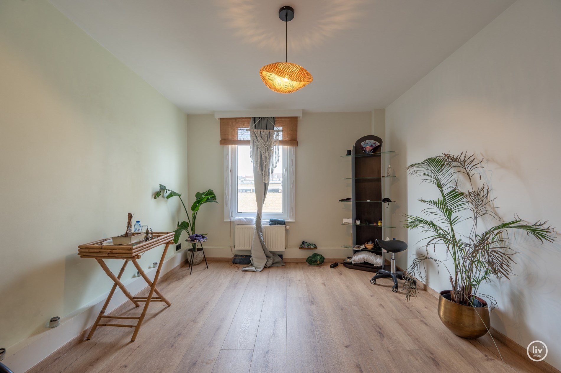 Authentiek, gerenoveerd huis met Zuid-West Geori&#235;nteerde Tuin 