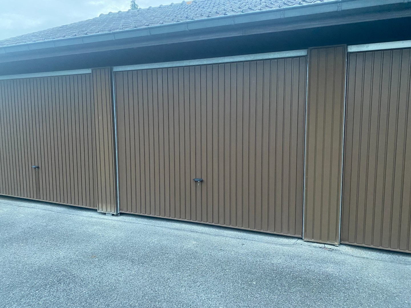 Gelijkvloers appartement met 2 slaapkamers, garage en groot terras 