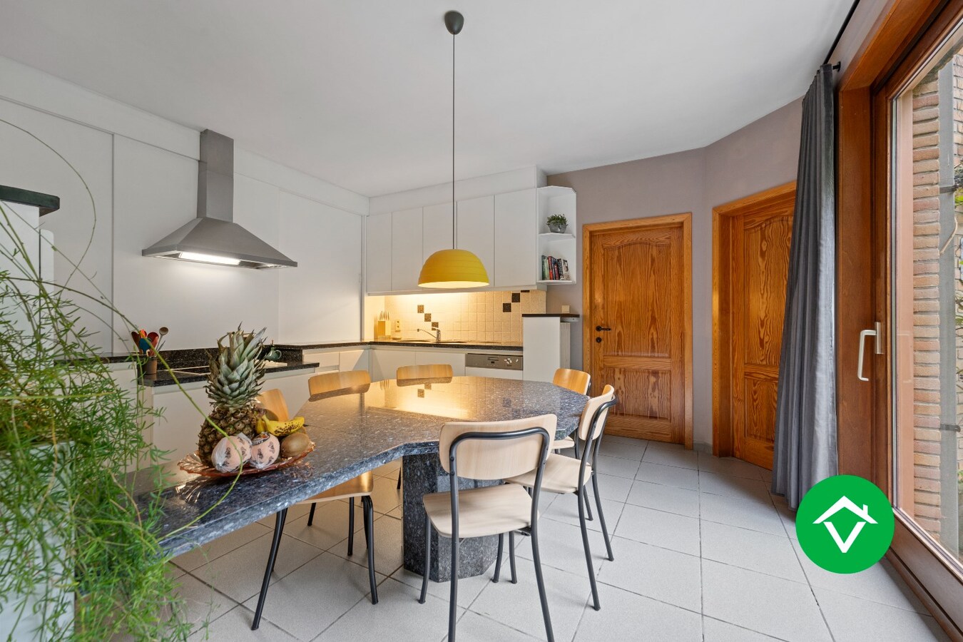Prachtige villa met 4 slaapkamers in het groen te Jabbeke 