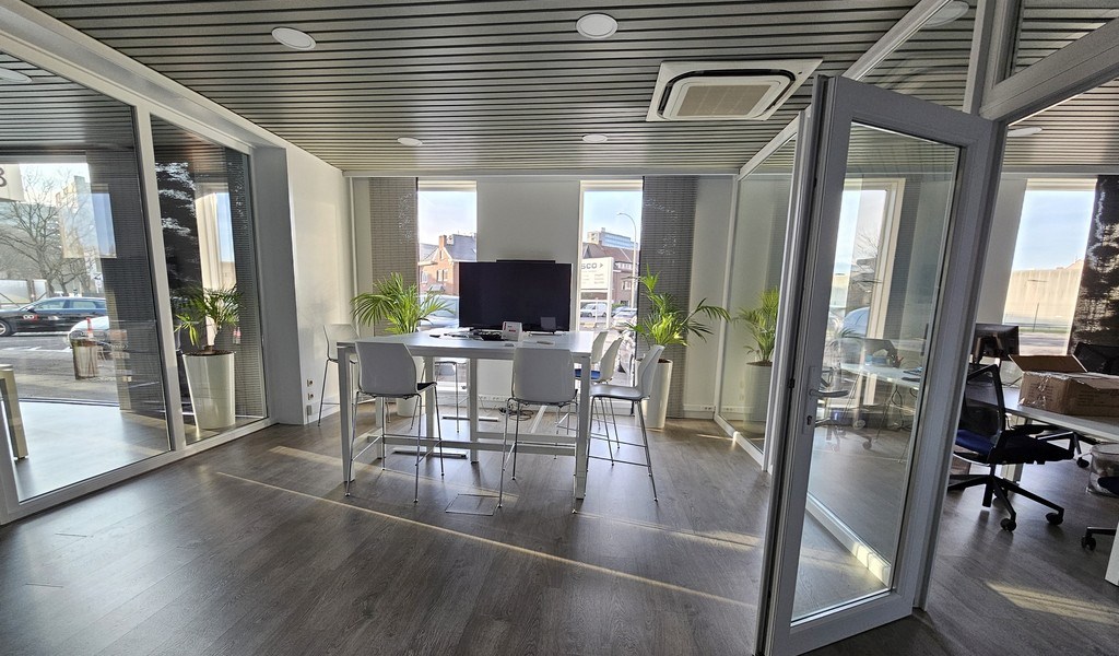 Kantoren te huur aan klaverblad in Gent