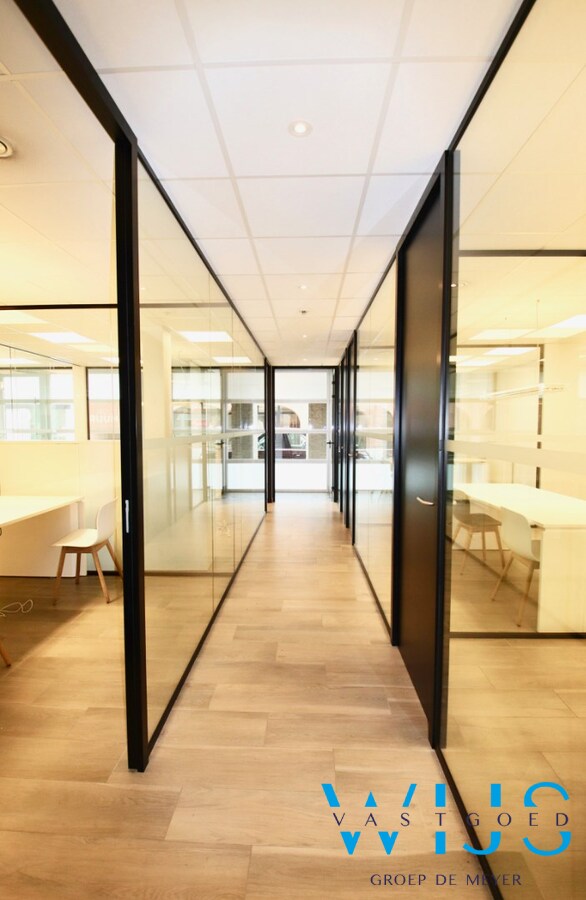 Multifunctionele kantoorruimte te centrum SLEIDINGE! 