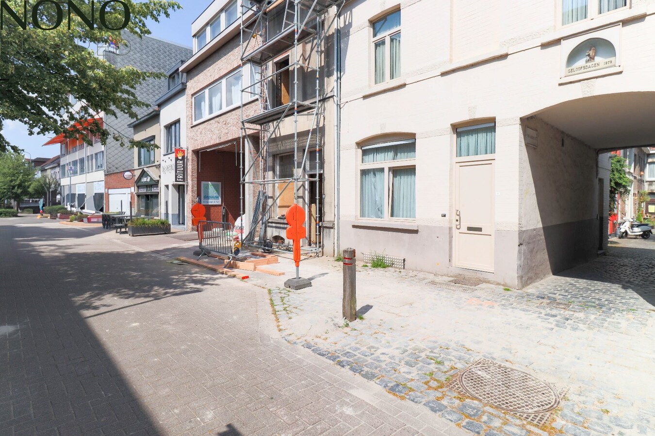 Karaktervolste belluikje nu te koop in de historische stadskern van Kortrijk ! EPC B ! 