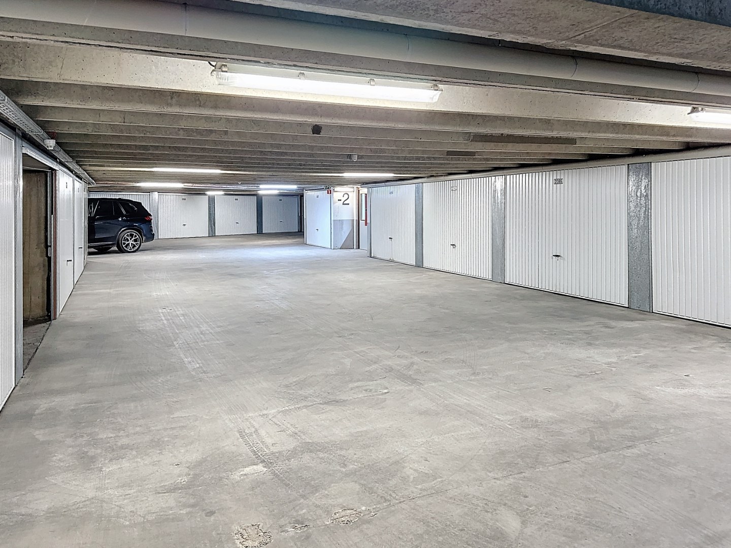 Ruime garagebox op een absolute topligging te Duinbergen 