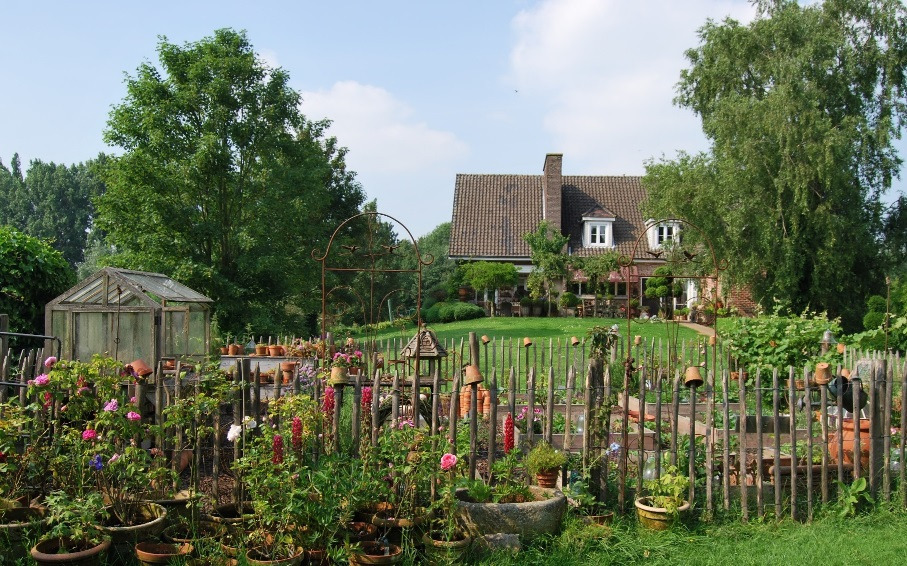 Villa op ca. 1,3ha aan de Leie te Petegem-aan-de-Leie 