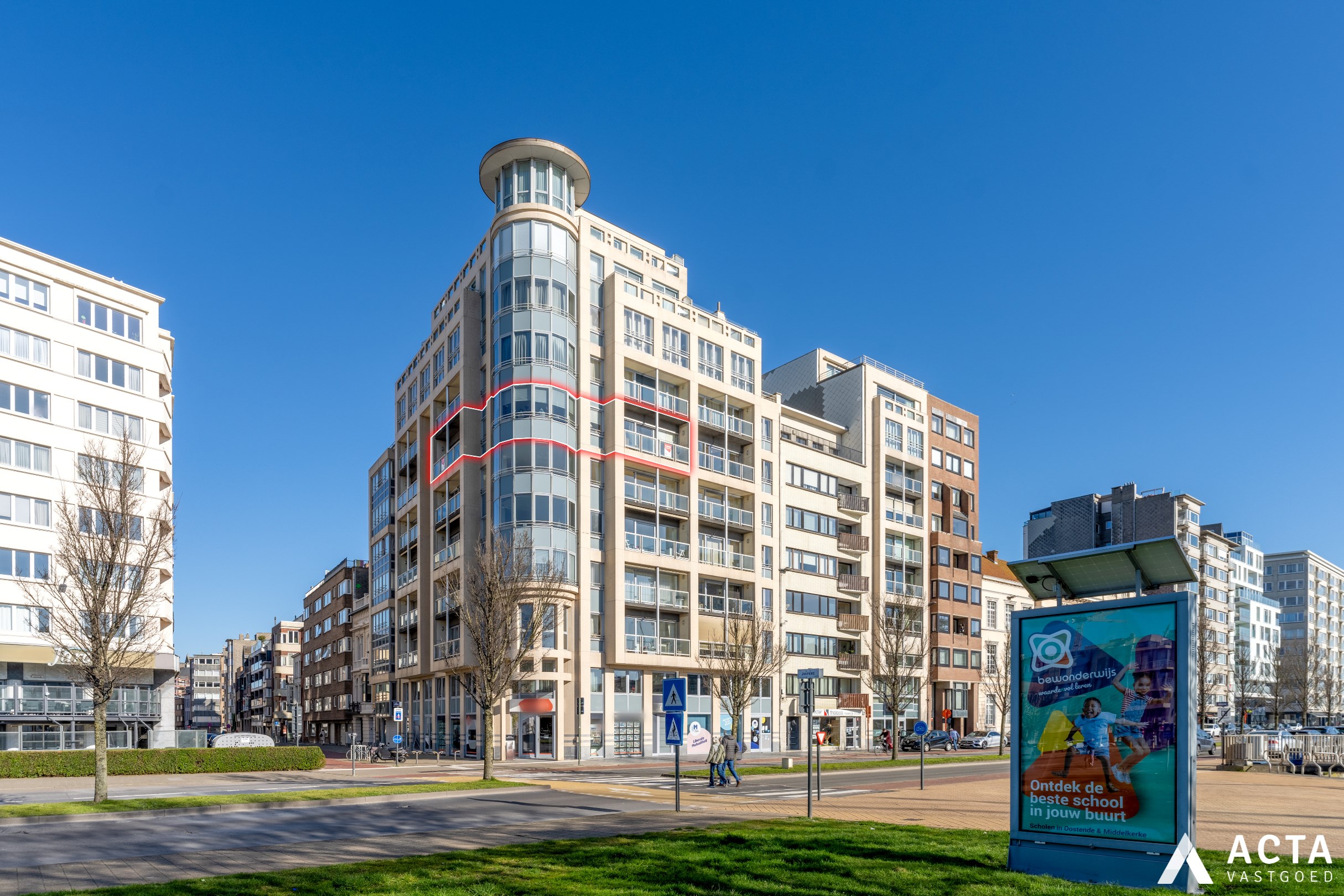 Luxueus leefappartement met twee slaapkamers met open zicht op de Jachthaven in Oostende! 