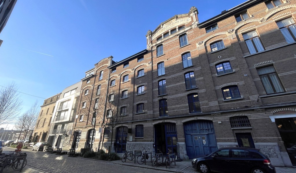 Loftkantoren en horecaruimte te huur aan het Eilandje in Antwerpen
