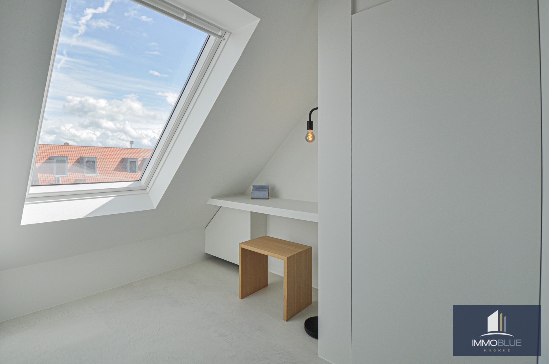 Volledig gerenoveerd appartement met een ruim zonneterras. 