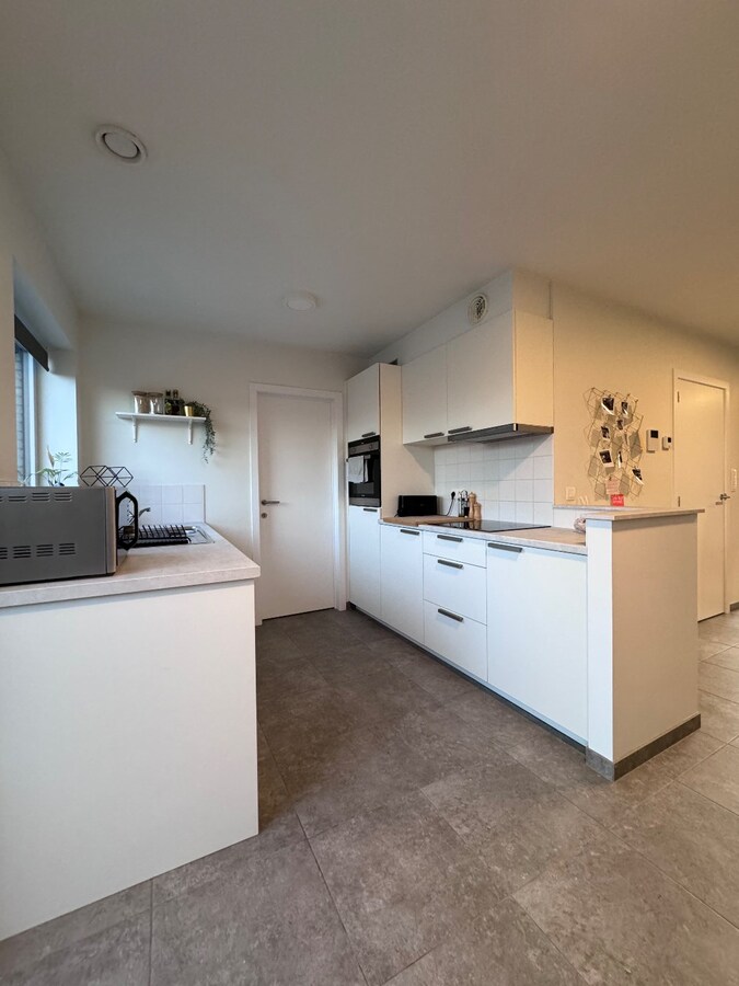 Duplex nieuwbouwappartement met 2 slaapkamers en groot terras te Torhout 