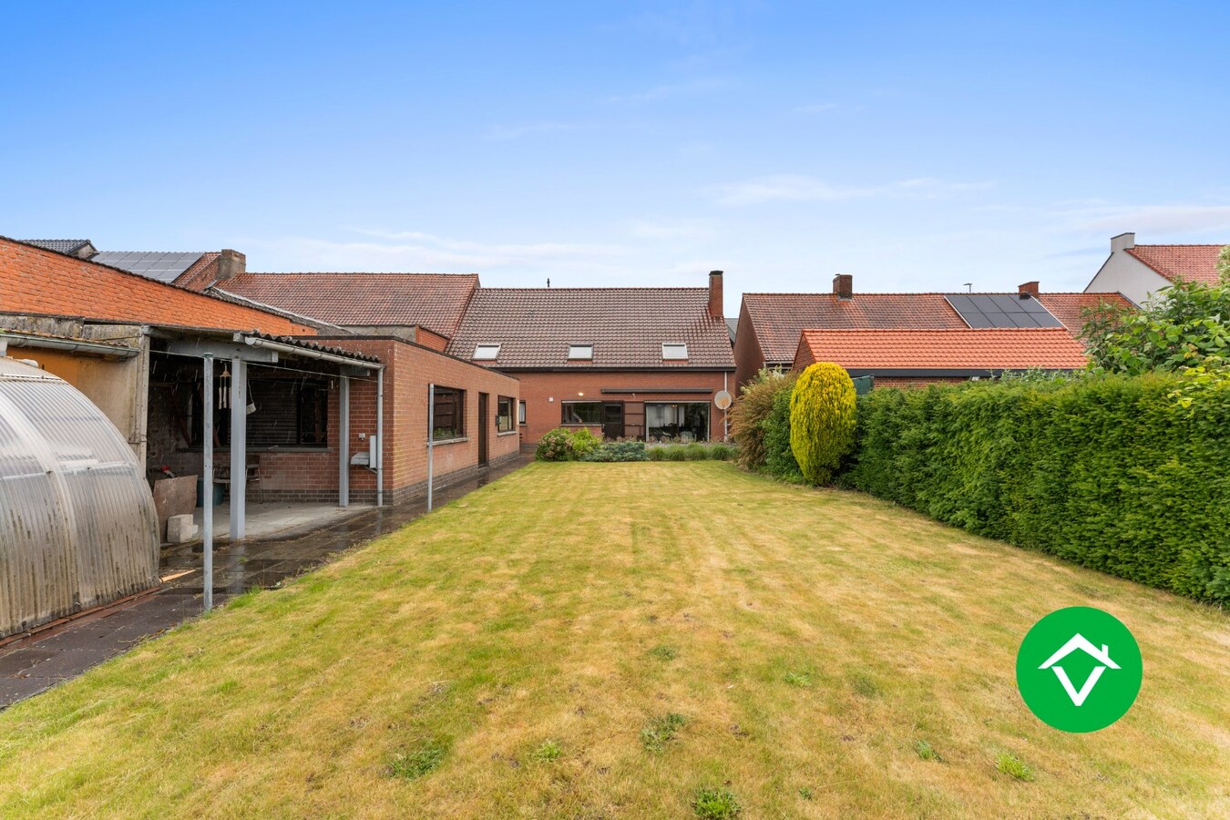 Instapklare woning met 3 slaapkamers en garage te Hooglede 