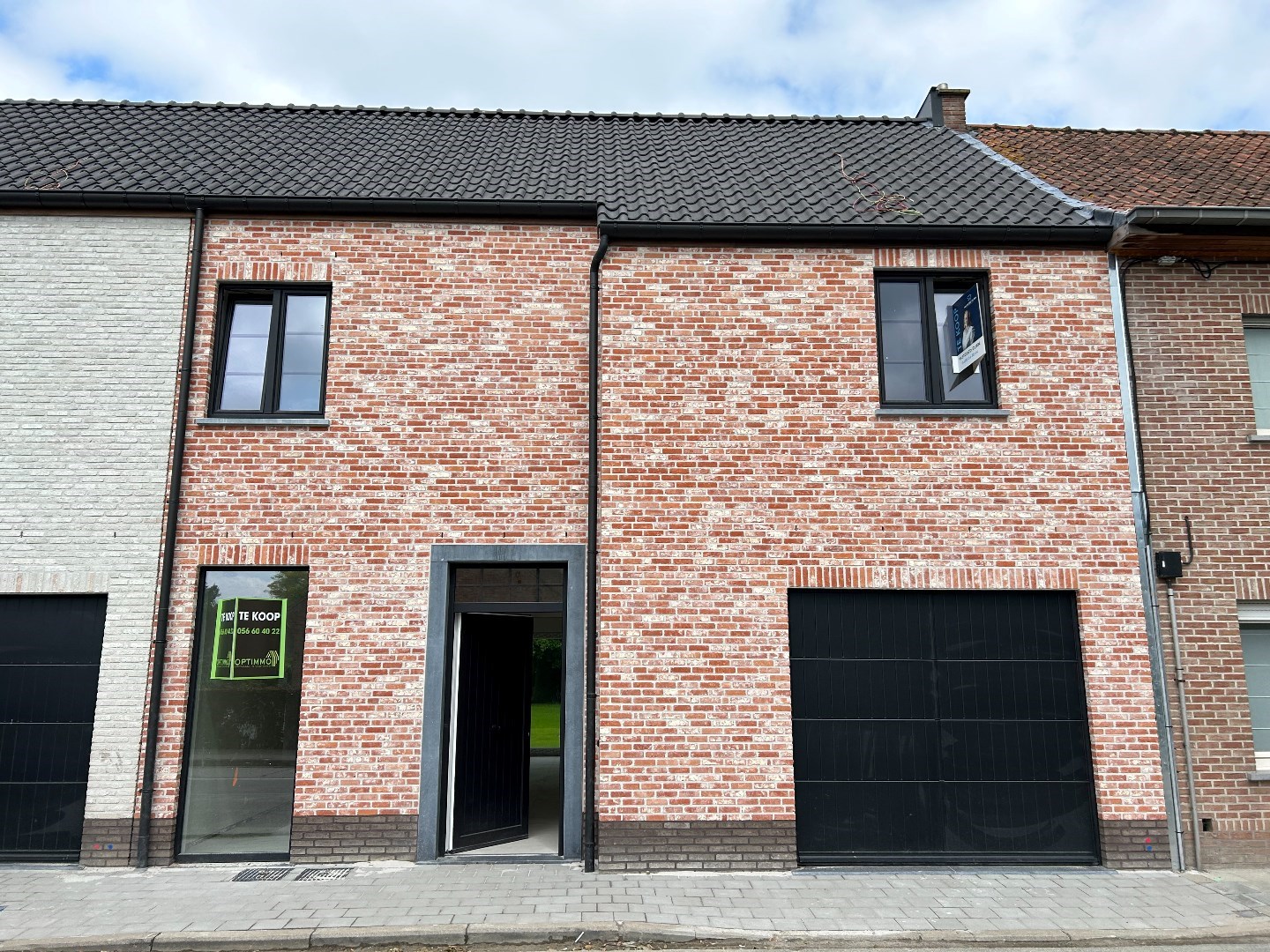 Kwalitatieve gezinswoning met garage en tuin op 442m&#178; 