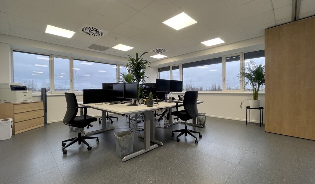Instapklare kantoren te huur vlakbij de haven van Antwerpen