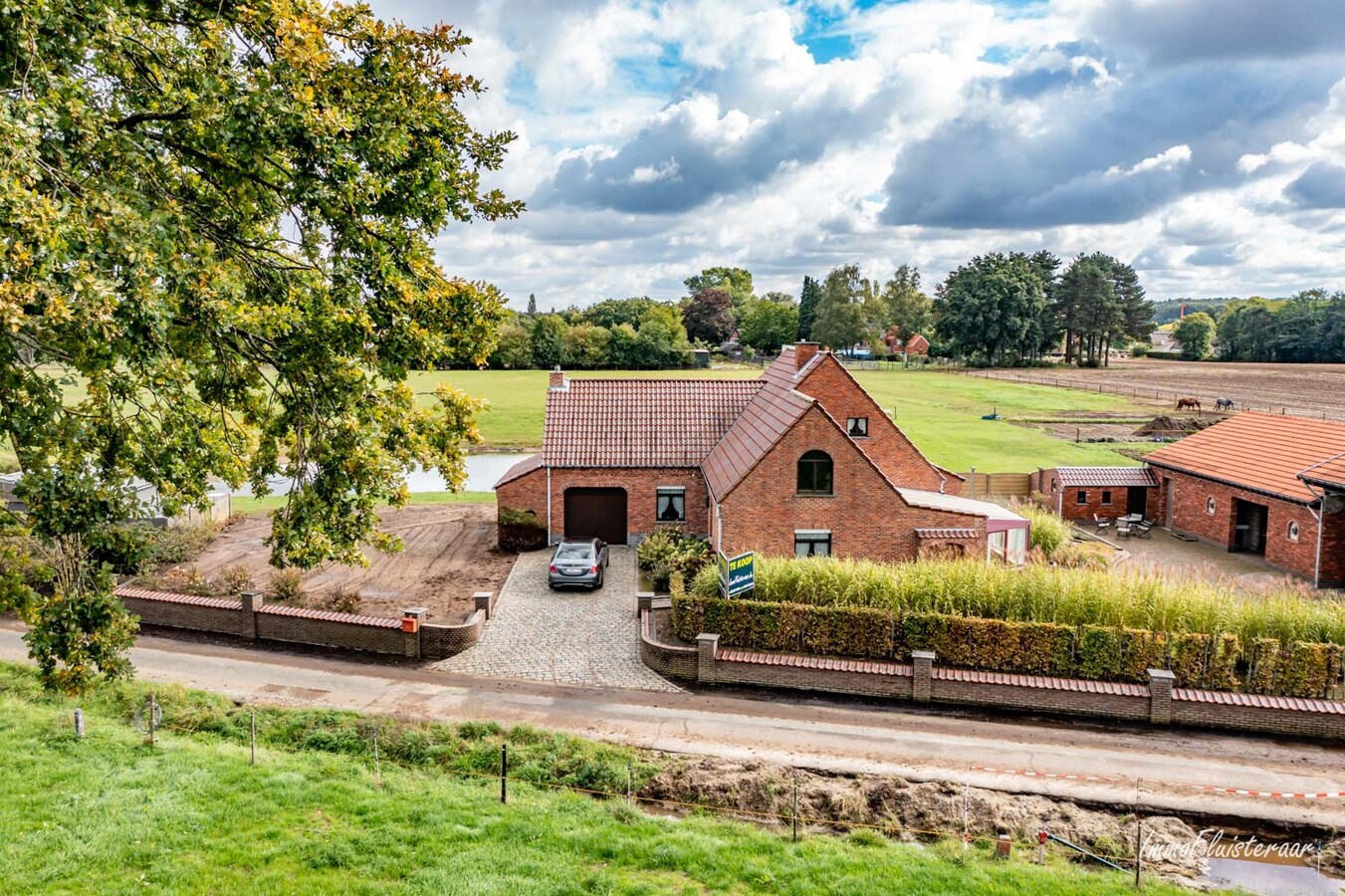 Landelijke woning met uitstekende ligging op ca. 1ha te Ham 