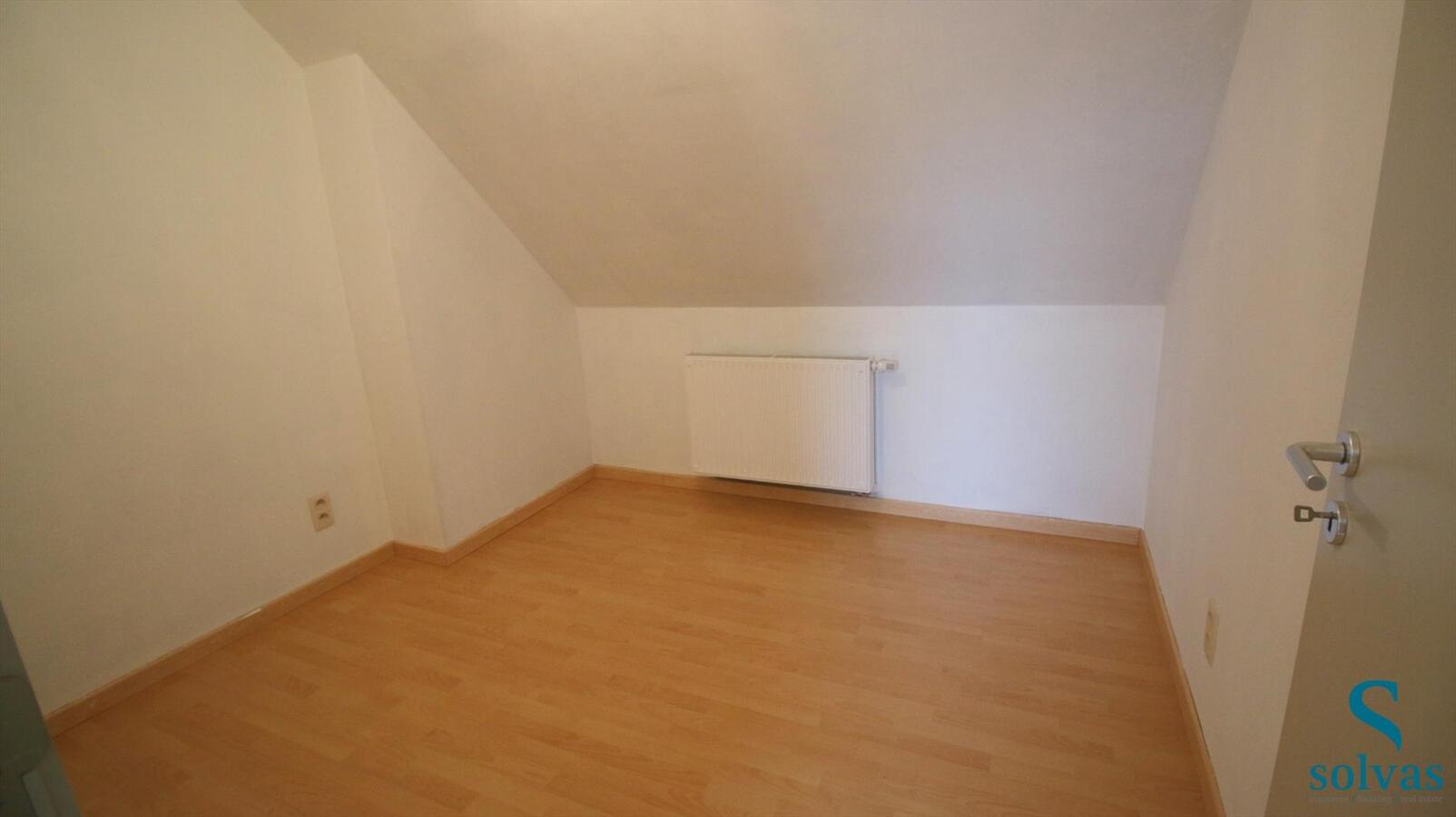 Verzorgd duplexappartement te Eeklo! 