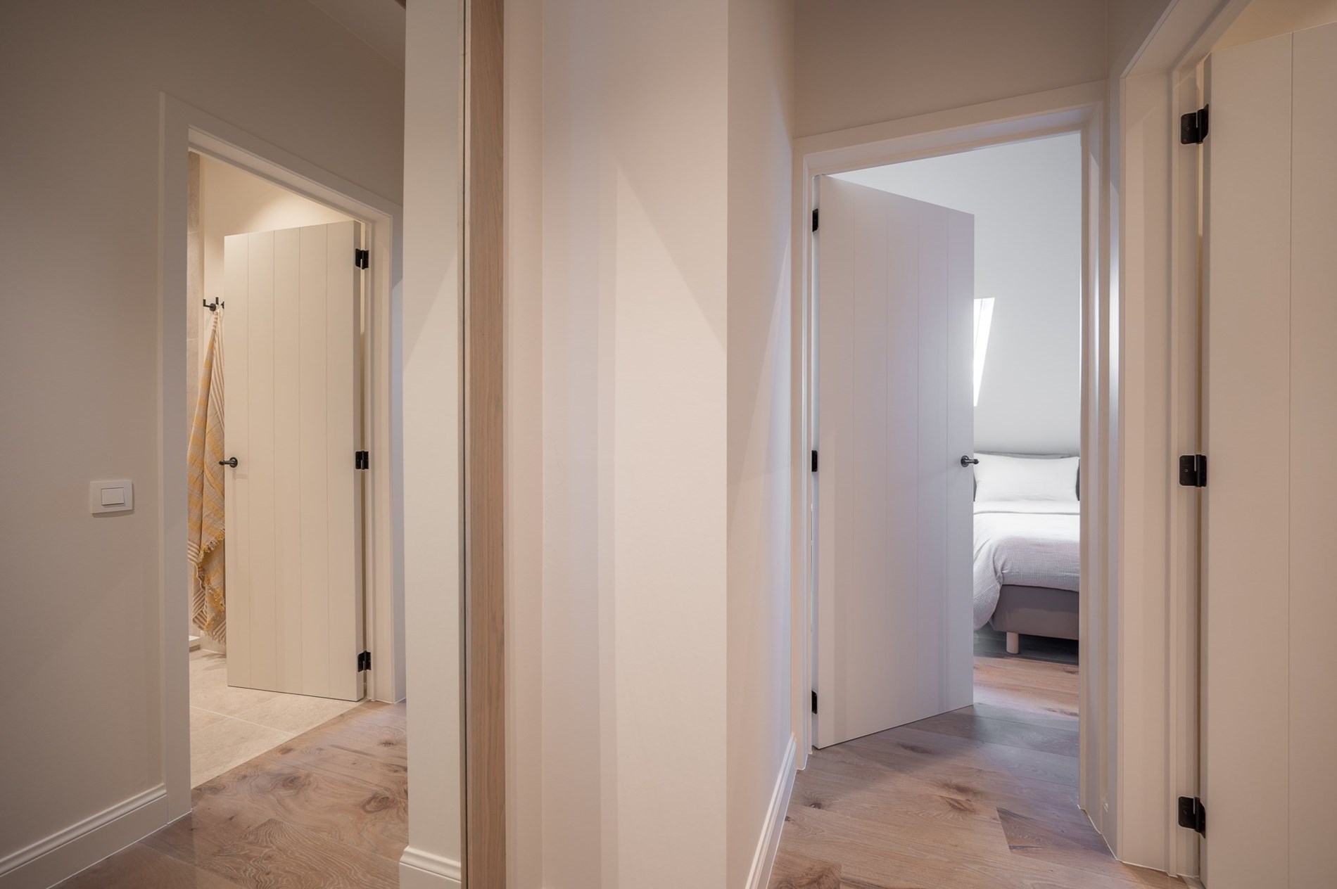 Nieuwbouw duplex appartement met prachtige zichten op de minigolf en zijdelings zeezicht gelegen vlakbij de Kustlaan te Knokke. 