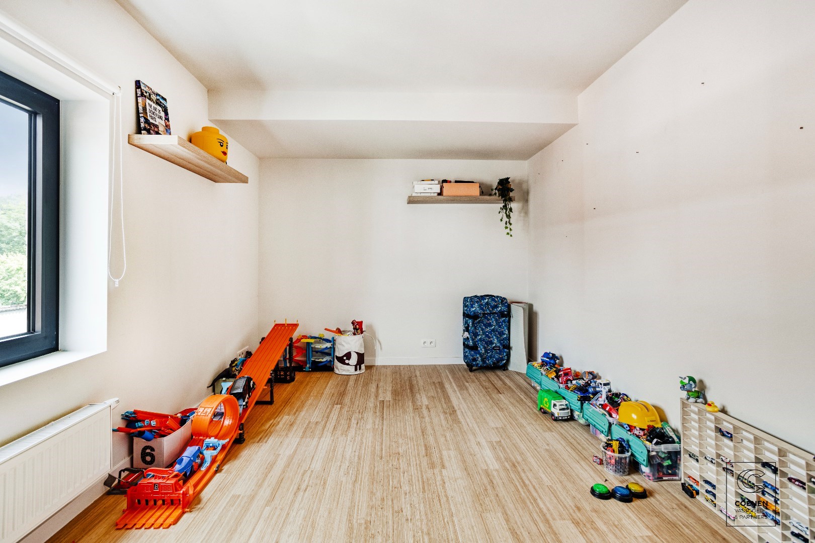 Prachtig volledig gerenoveerde woning met 3 slaapkamers op een TOPlocatie te Schilde! 
