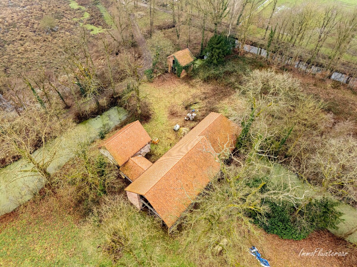 Uniek casco landhuis op een idyllische  locatie op ca. 8,26 ha te Diest 