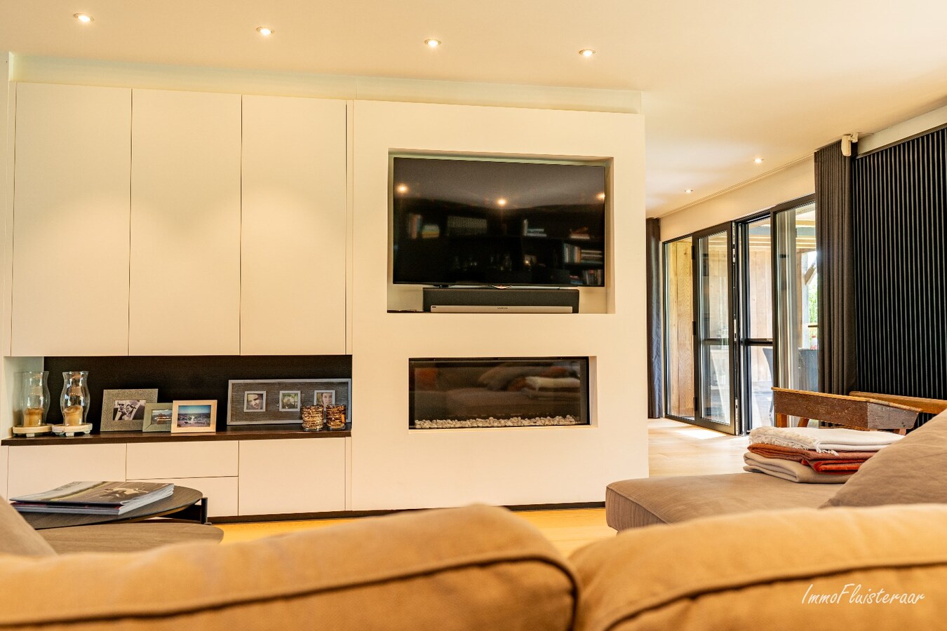 Villa met zwembad op ca. 2.155 m2 te Nijlen (Mogelijkheid tot aankoop aanpalende weide van ca. 5.251 m2, ideaal voor het houden van dieren) 