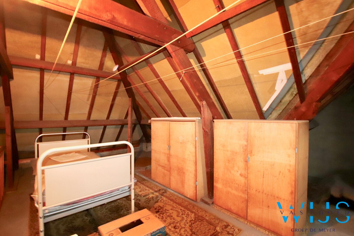 Stevig woonhuis op TOPlocatie te Waarschoot ! 
