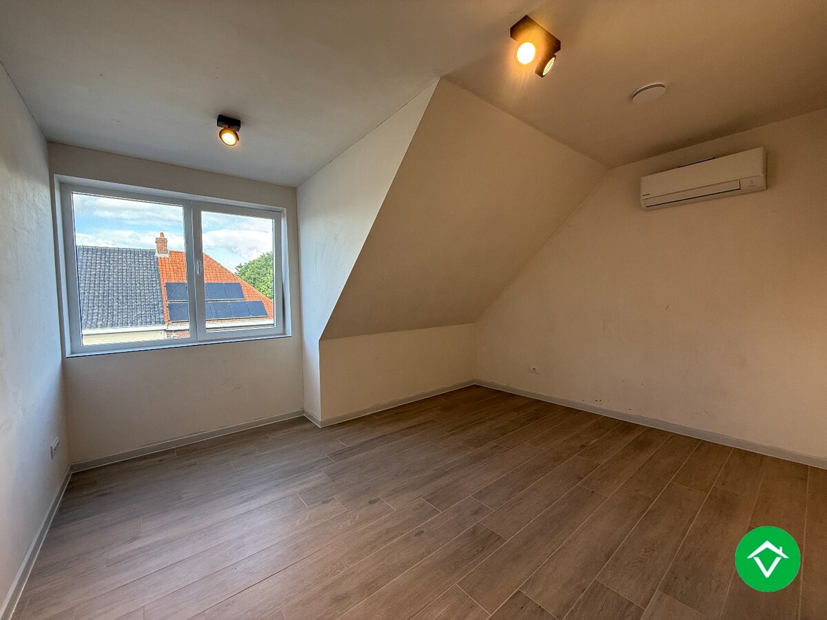 Instapklare nieuwbouwwoning met 3 slaapkamers en garage te Bissegem 