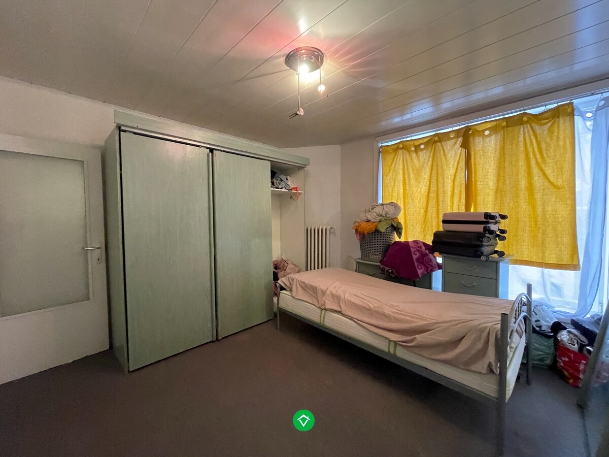 Centraal gelegen vernieuwd 1-slaapkamer-appartement te Izegem 