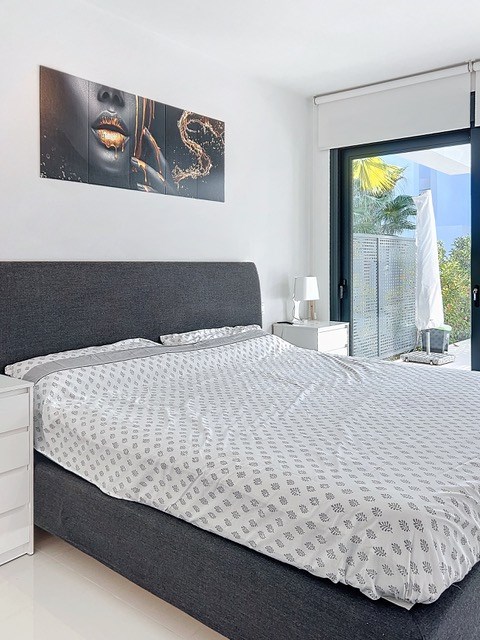 Appartement de plain-pied pr&#234;t &#224; emm&#233;nager &#224; Las Tarrazas de Atalaya. 