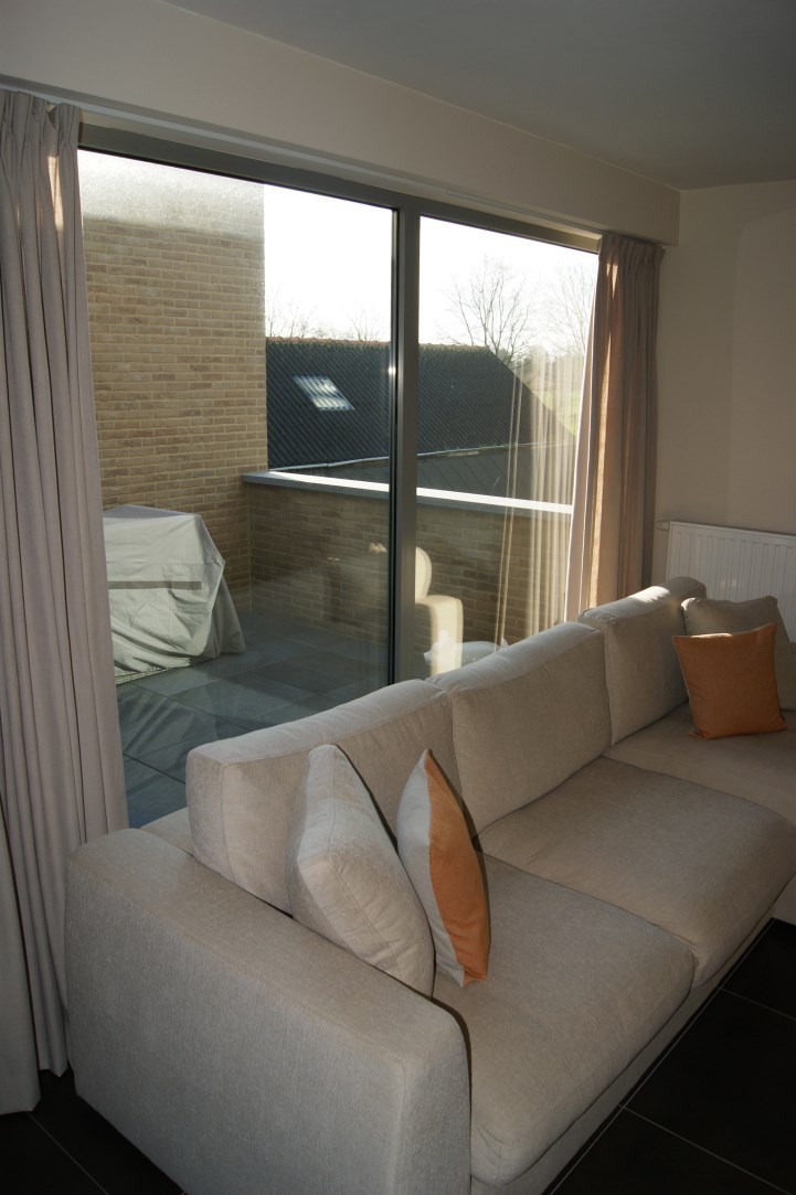 Appartement met 2 slpk en terras (en autostaanplaats), Torhout. 