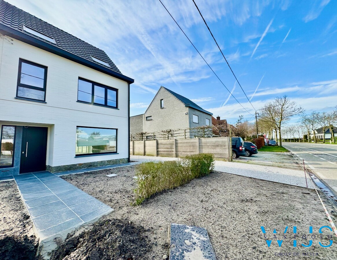 Volledig gerenoveerde TOPwoning te koop in Ertvelde ! 