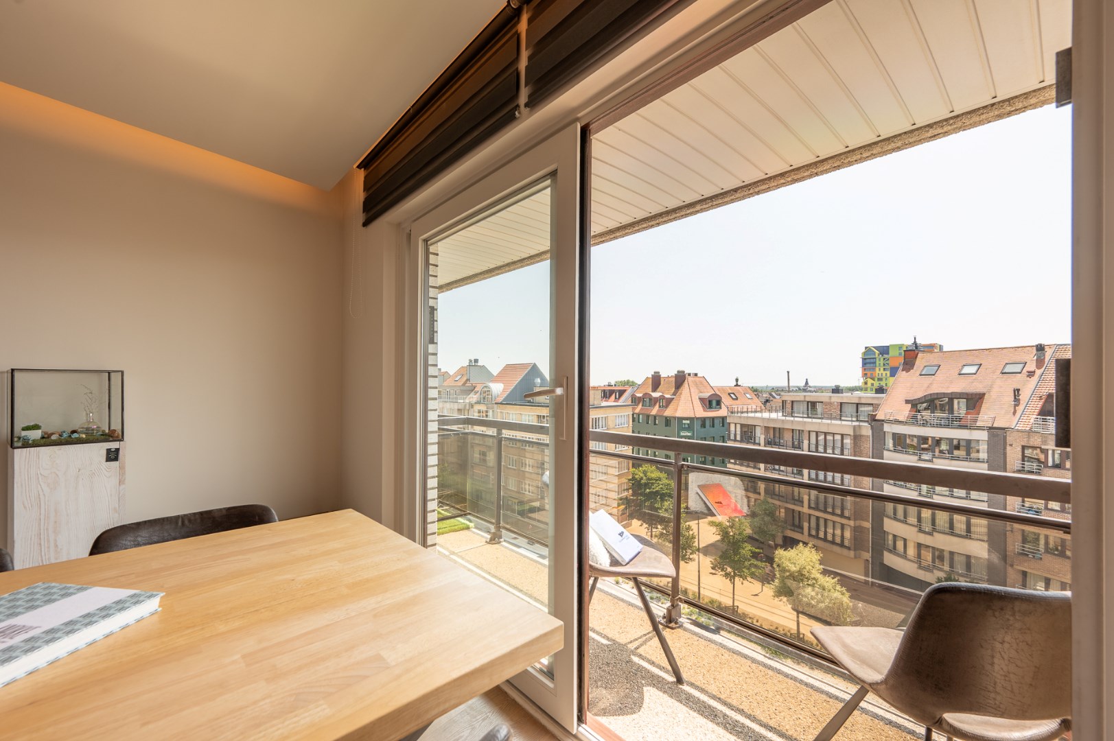 Instapklaar appartement met 2 slaapkamers en zonneterras 