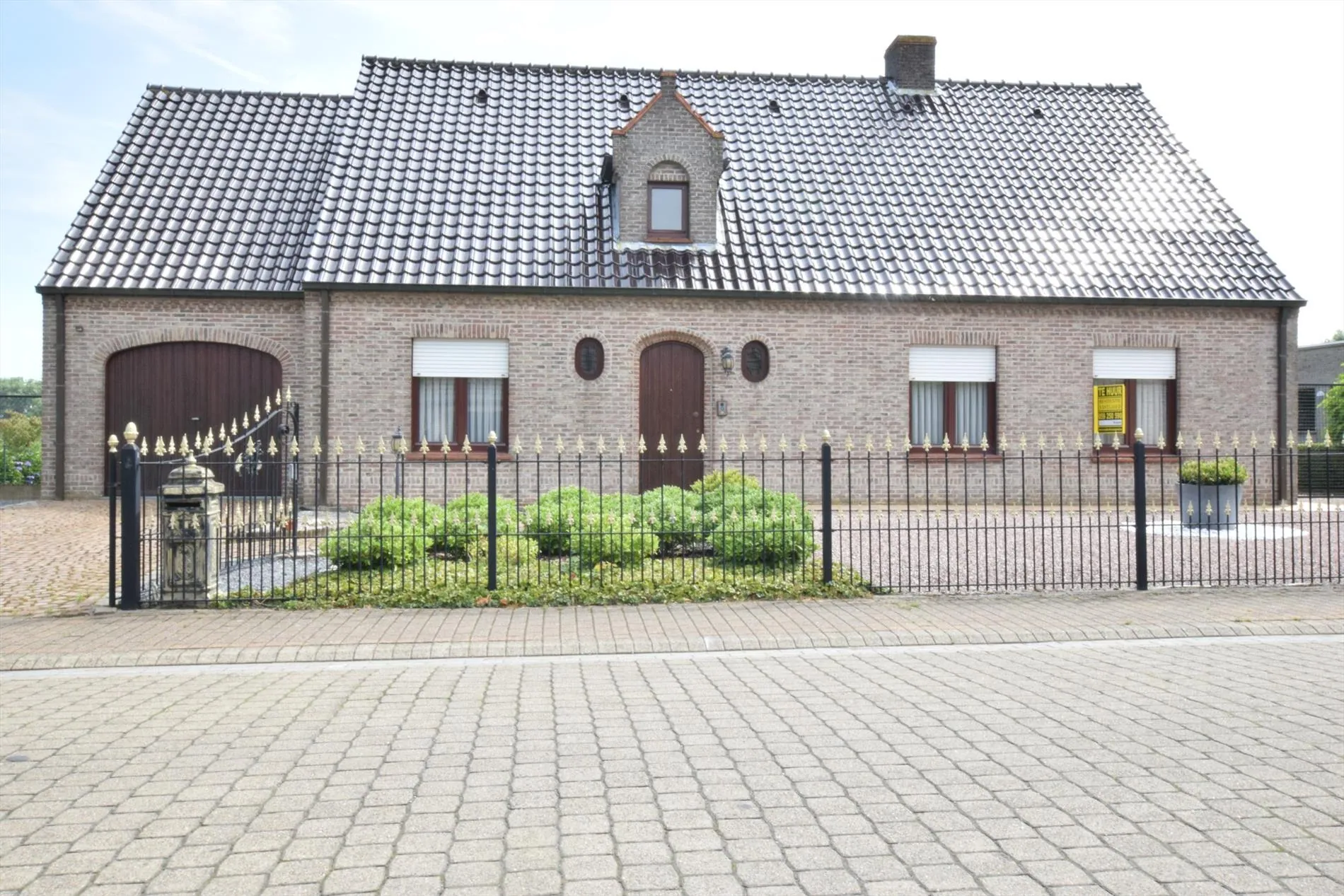 Mooie bungalow met garage, rust gelegen en toch dicht bij alles bij