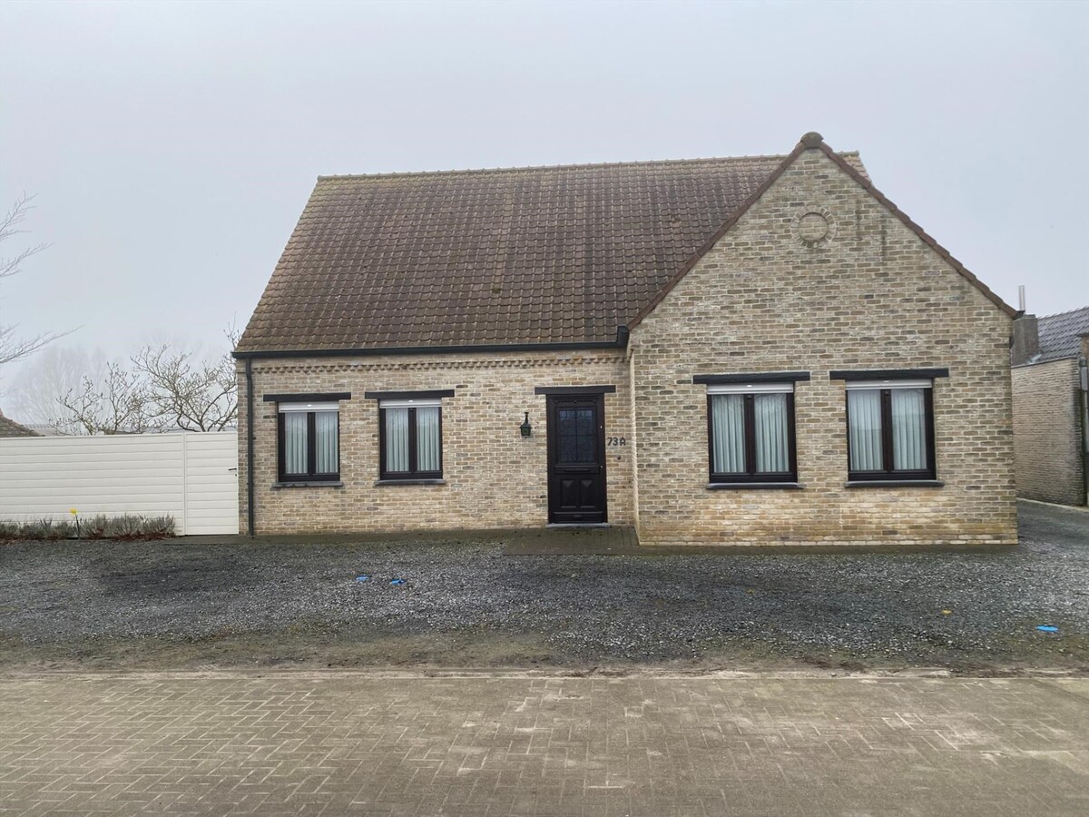 Woning met loods te Kortemark 