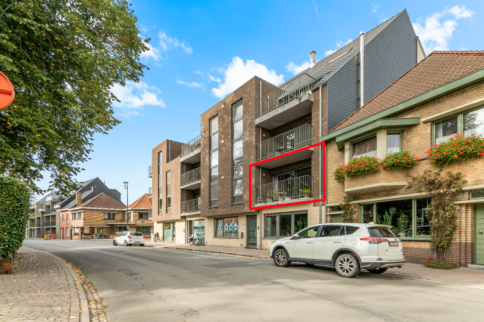 Appartement met 2 slp en 2 (zonne)terrassen, Torhout 