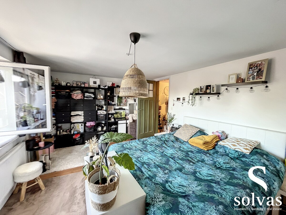 VERHUURD! Prachtig gerenoveerde woning met 4 slaapkamers in centrum Aalter 