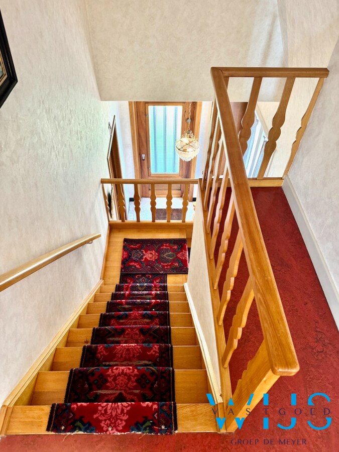 Woonhuis op een perceel van 3.848 m&#178; te Sleidinge ! 