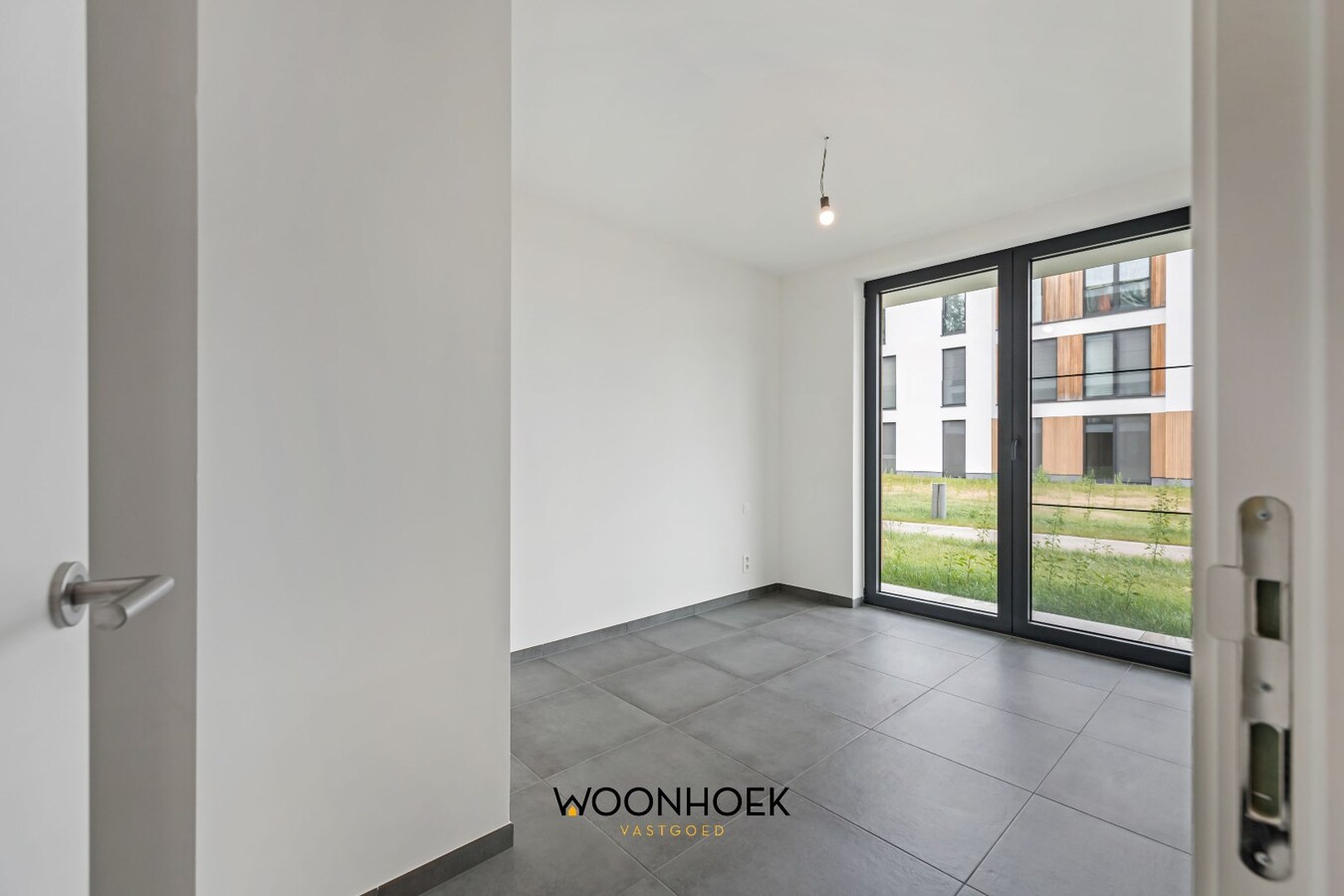 Luxueus 2-slpk nieuwbouwappartement OEVERPARK te Lokeren 