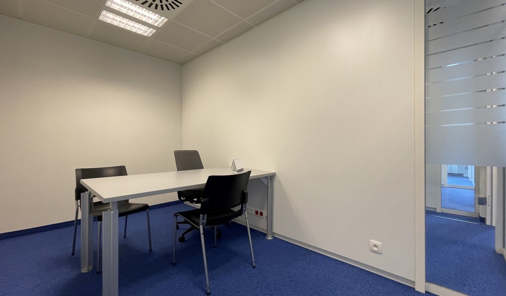 Commercieel gelijklvoers te huur vlakbij stadsring Mechelen