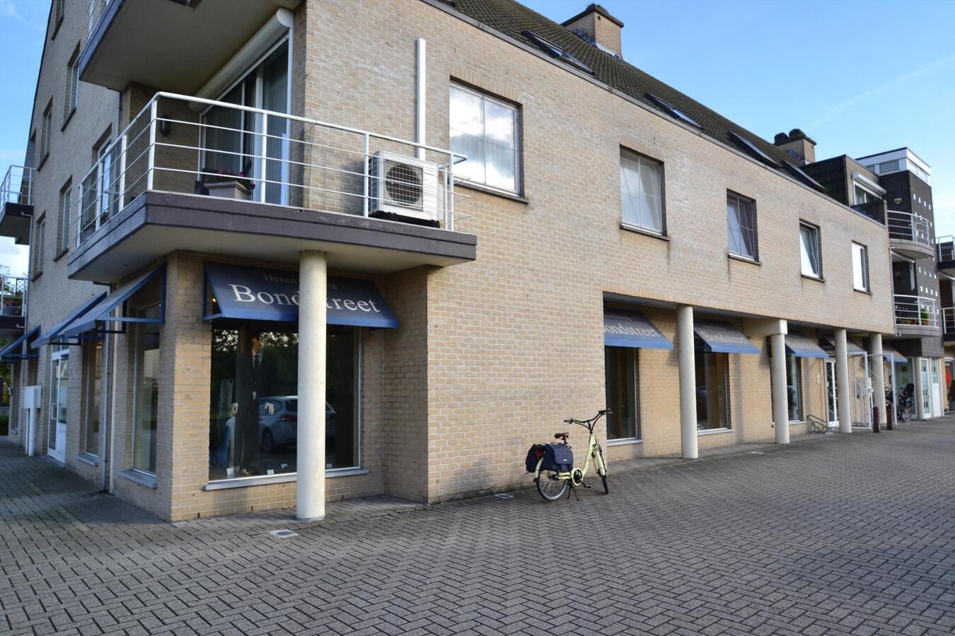 HERENT (LEUVEN) grote winkel/kantoorruimte 400m2 (IN OPTIE) 