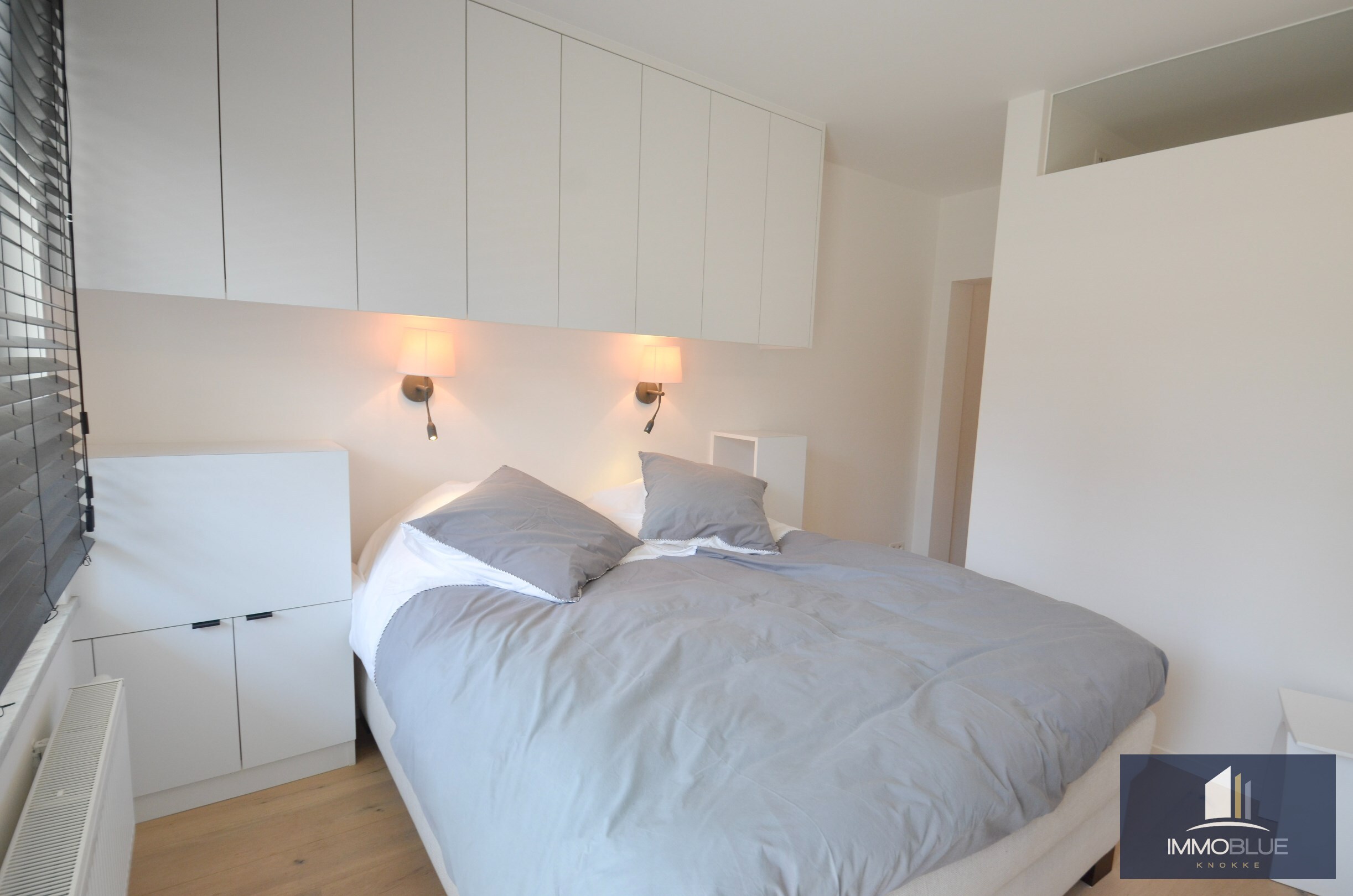 Appartement &#233;l&#233;gant, r&#233;cemment r&#233;nov&#233;, avec vue frontale sur la mer. 