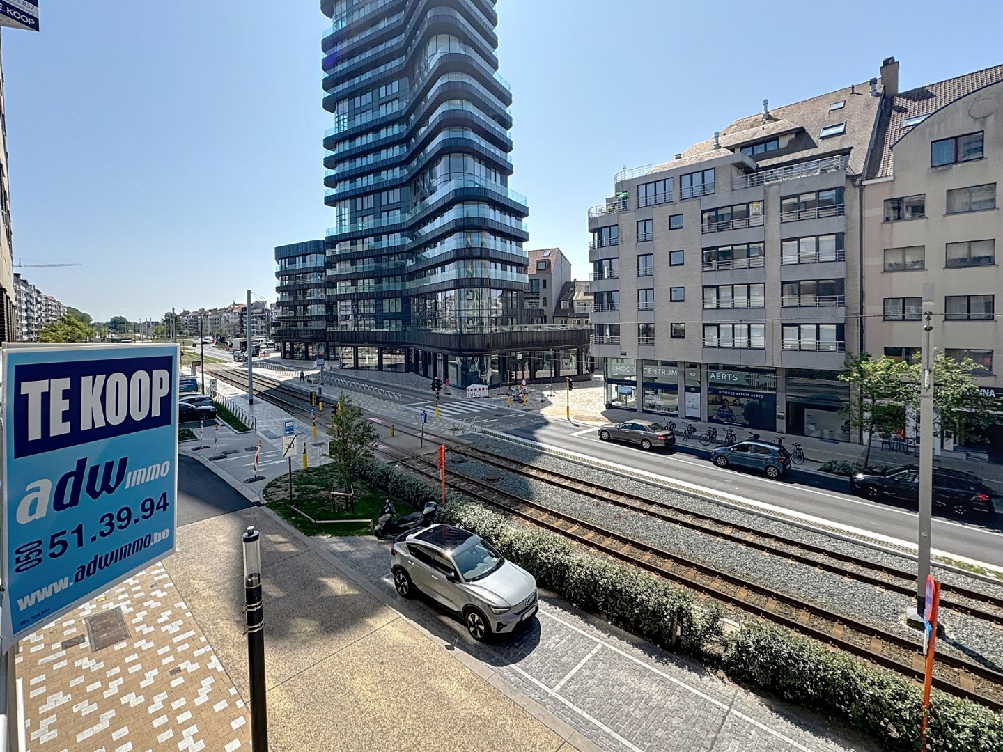 Ruim appartement gelegen aan de achterzijde van de Zeedijk 