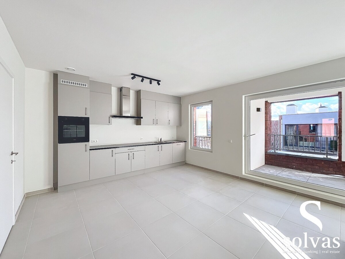 Nieuw appartement met 2 slaapkamers in Aalter, standaard afwerking, bouwjaar 2022, 95.82m&#178; bewoonbare oppervlakte, 1 badkamer 