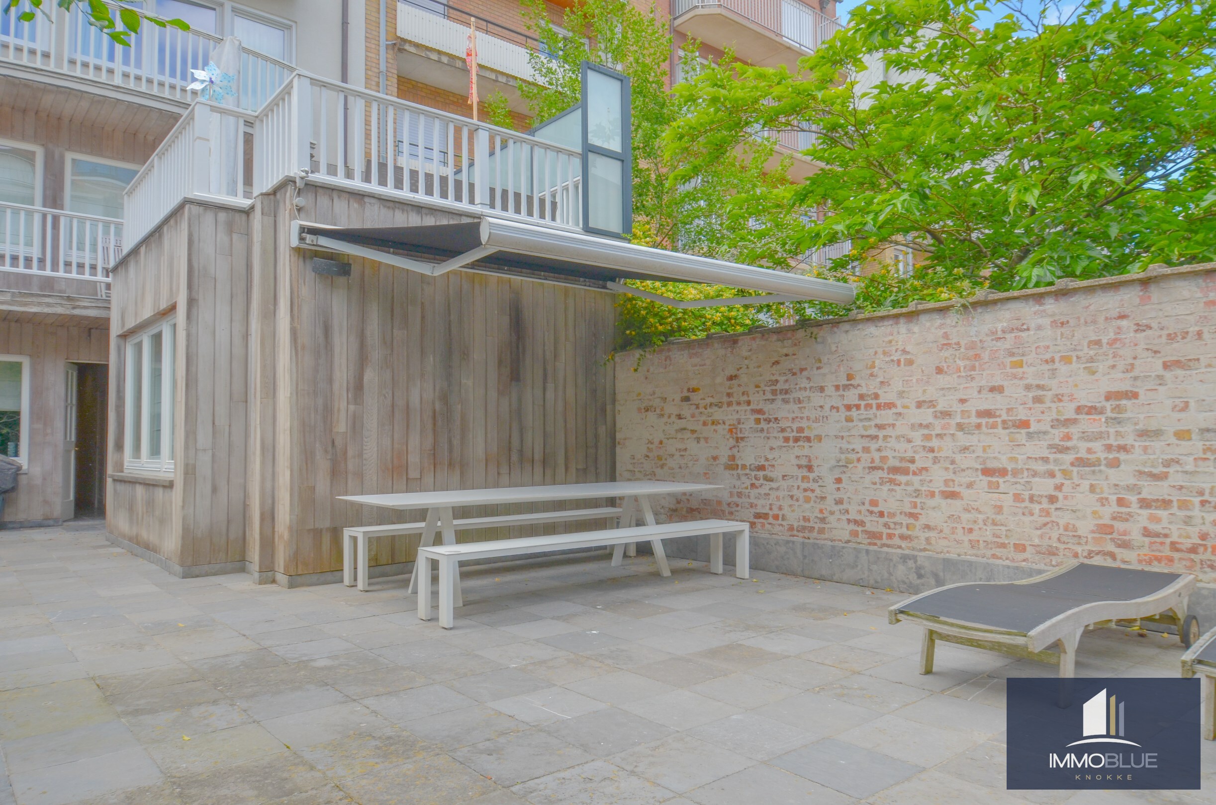 Appartement parfaitement entretenu avec une grande terrasse. 
