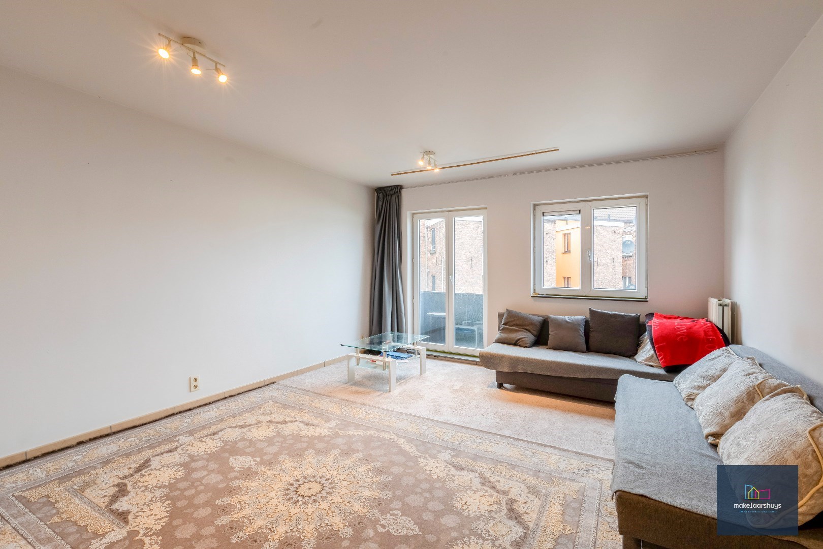 Zeer verzorgd 1-slaapkamerappartement met balkon en staanplaats 