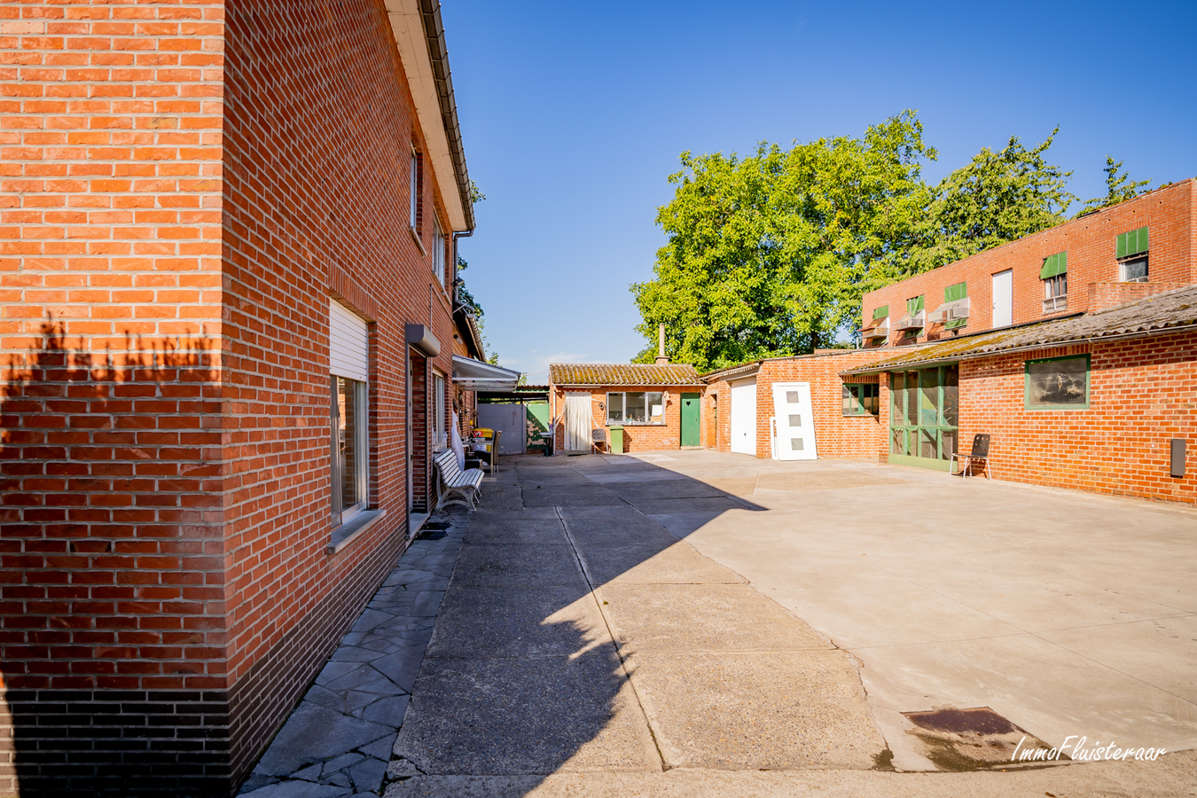 Te renoveren landelijke woning met aanhorigheden en weiland op ca. 1,2ha te Kersbeek-Miskom (Kortenaken; Vlaams-Brabant) 