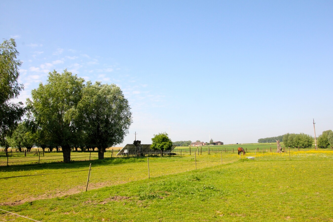 Superbe fermette d’environ 1,4ha situ&#233;e &#224; l’or&#233;e du Pays des Collines. 