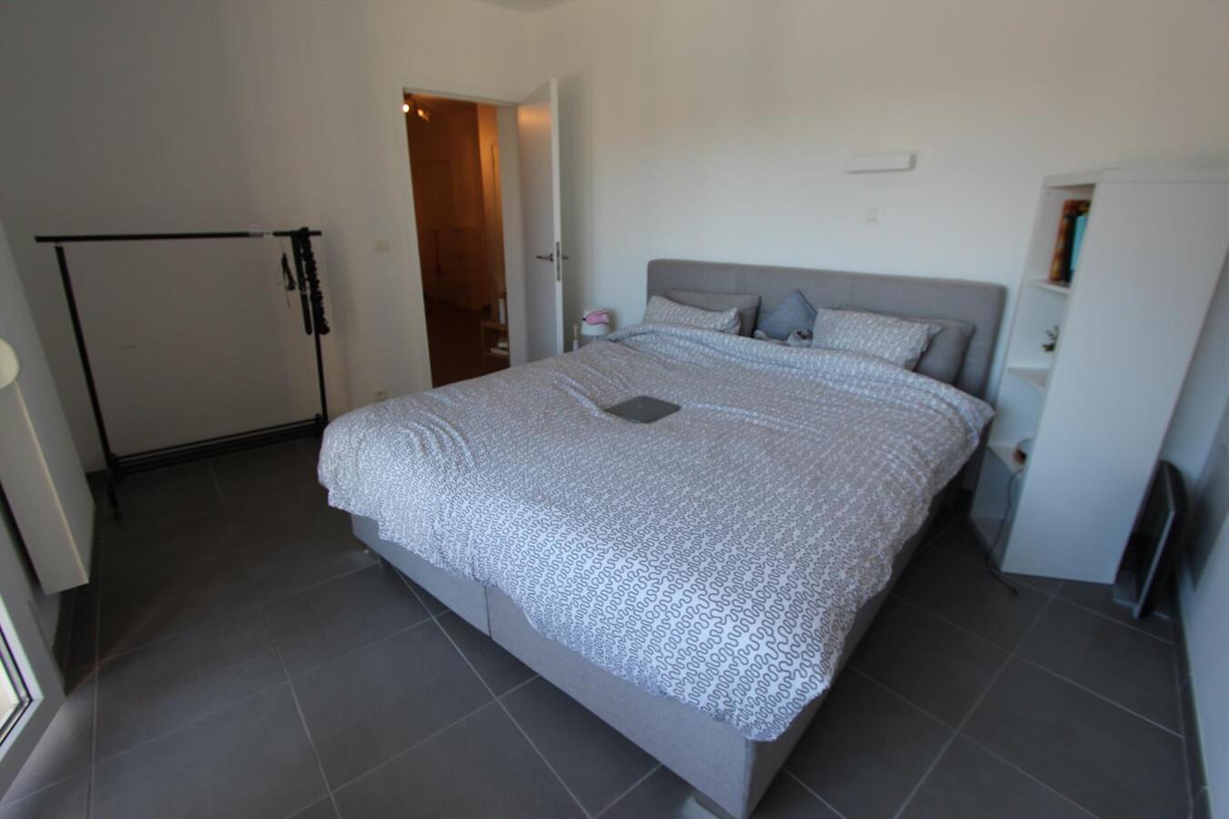 Volledig gerenoveerd appartement te Oostende 