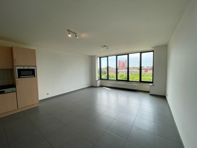 Centraal gelegen appartement met 2 slaapkamers en een garagebox te Geel! 