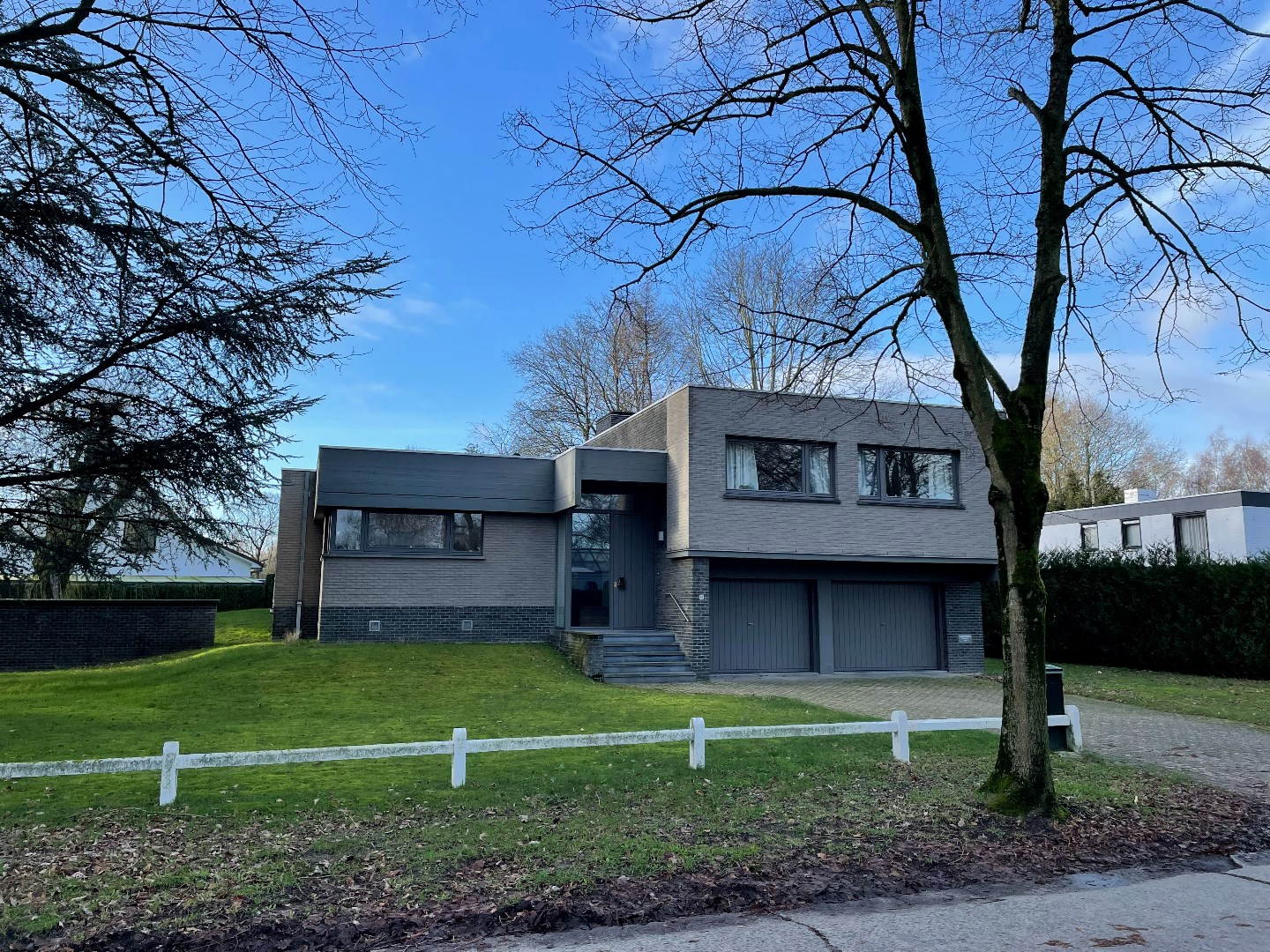 Architecturale villa te Sint-Martens-Latem 