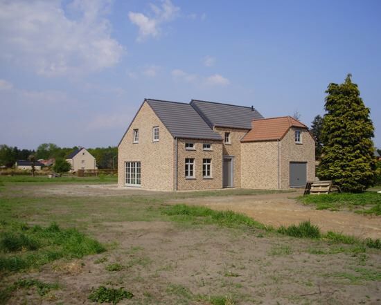 Nieuwbouwvilla op ca. 1,5ha 