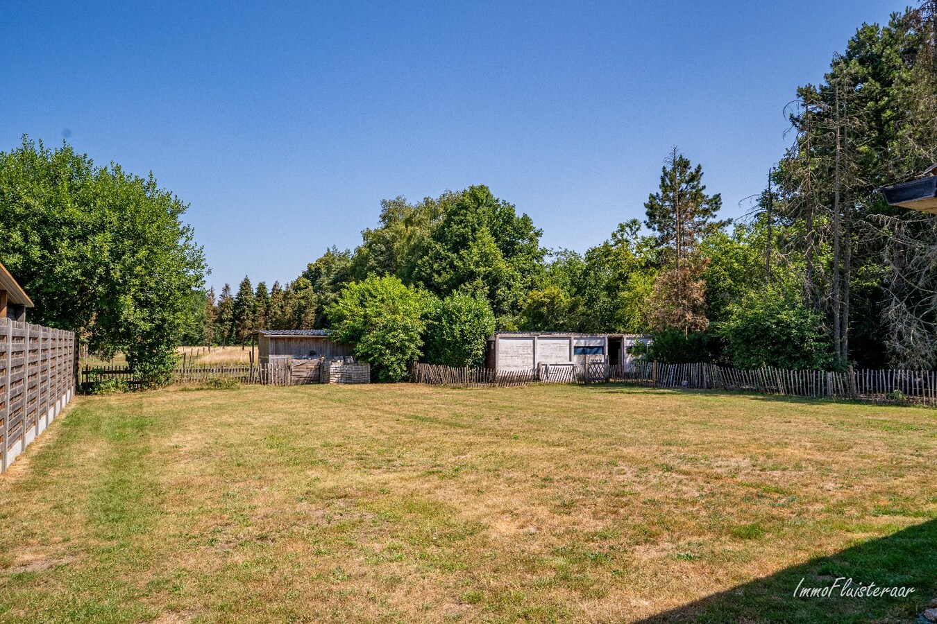 Woning met paardenstallen op ca. 4.804 m2 te Balen 