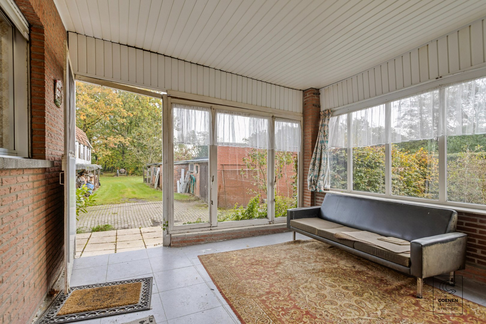 Renovatieproject met 4a5 slpk&#39;s, bew. opp. van 236m&#178; op een perceel van maar liefst 4.057 m&#178; te Westmalle! 