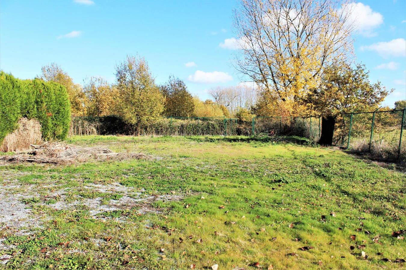 Te renoveren woning met aanhorigheden en weides op ca. 80a te Geetbets (Vlaams-Brabant) 